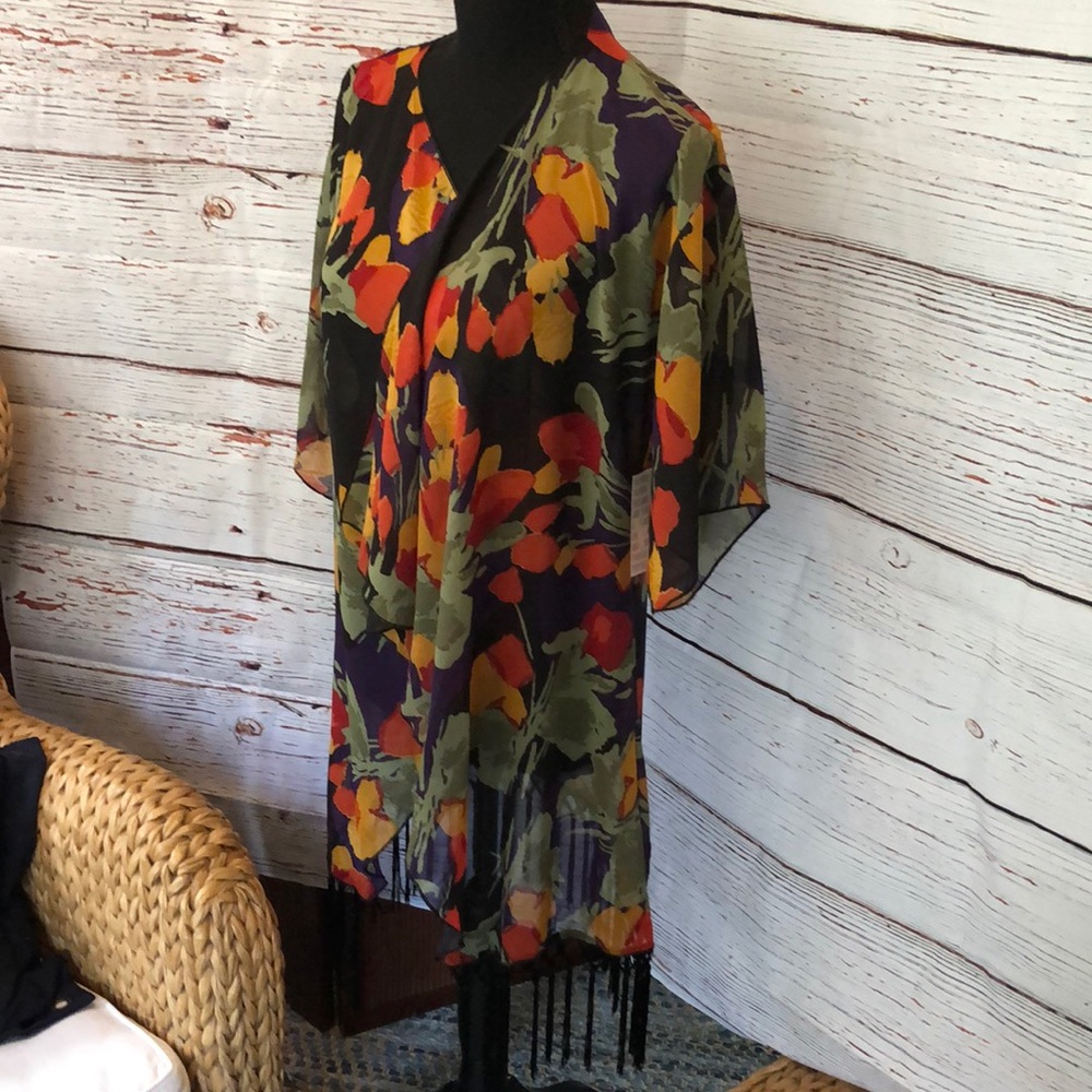 LuLaRoe Monroe Kimono
